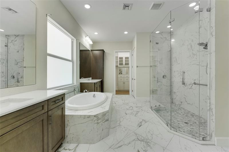 Image 20 of 44 For 4673 Estates Cir