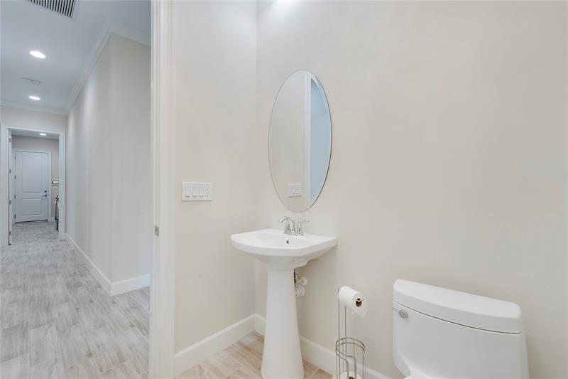 Image 24 of 44 For 4673 Estates Cir