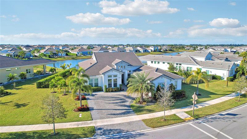 Image 3 of 44 For 4673 Estates Cir