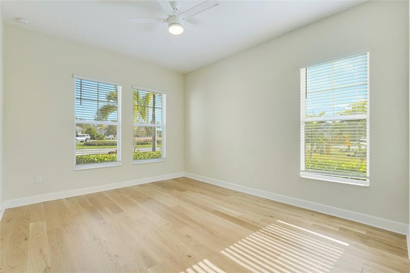 Image 31 of 44 For 4673 Estates Cir