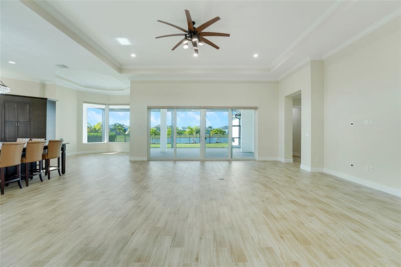 Image 8 of 44 For 4673 Estates Cir