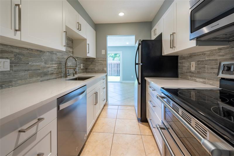 Image 5 of 25 For 10717 La Placida Dr  1-3