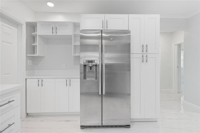 Image 27 of 37 For 409 61st Ter