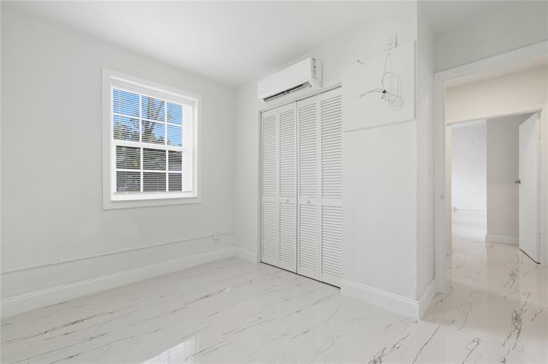 Image 36 of 37 For 409 61st Ter