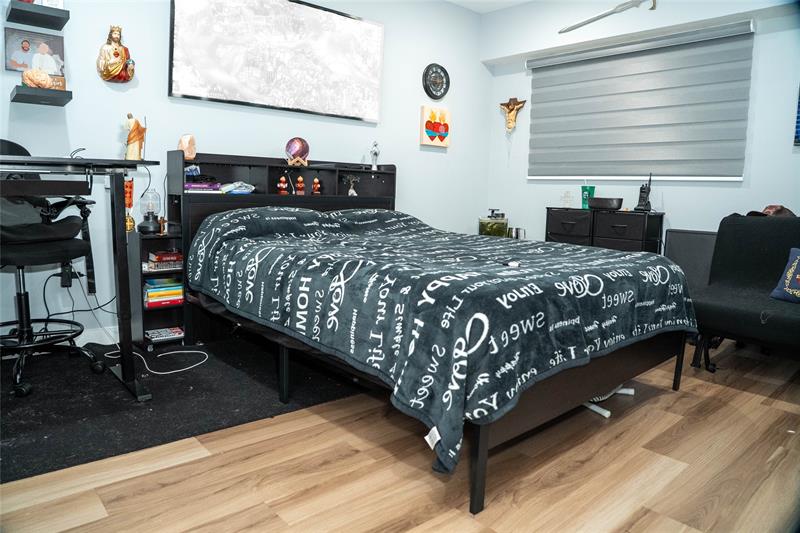 Image 14 of 27 For 1500 131st Way  404n4