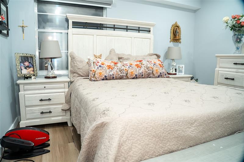 Image 22 of 27 For 1500 131st Way  404n4