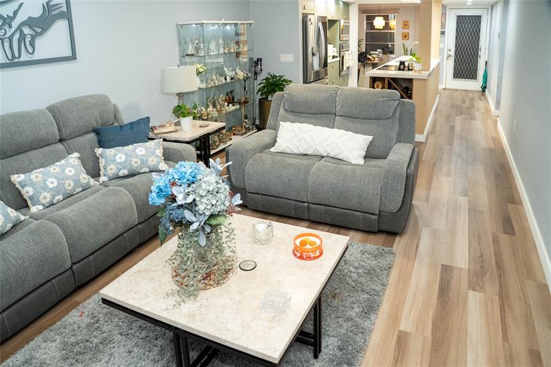 Image 9 of 27 For 1500 131st Way  404n4