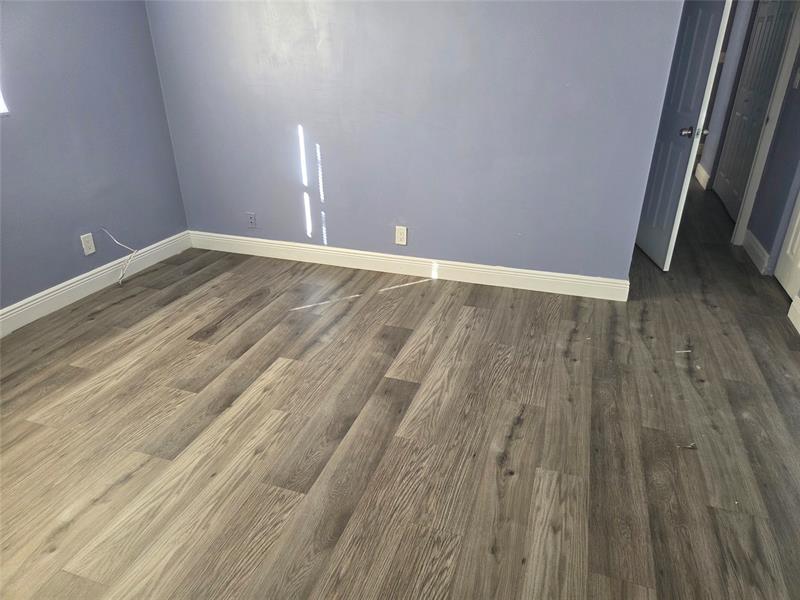 Image 18 of 33 For 7925 9th St  7925