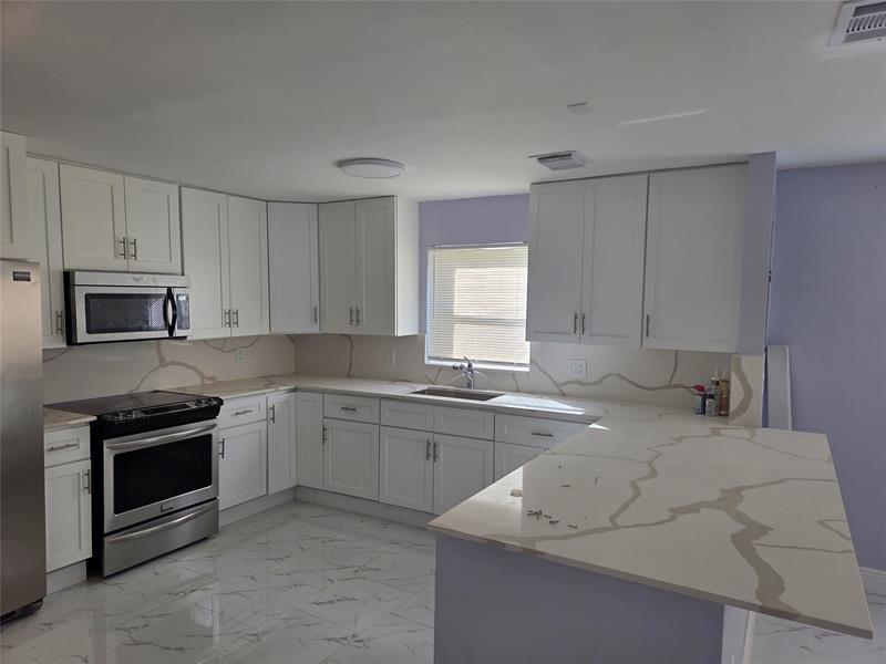 Image 21 of 33 For 7925 9th St  7925