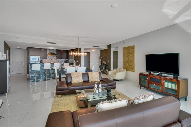 Image 22 of 68 For 1 Ocean Blvd  903