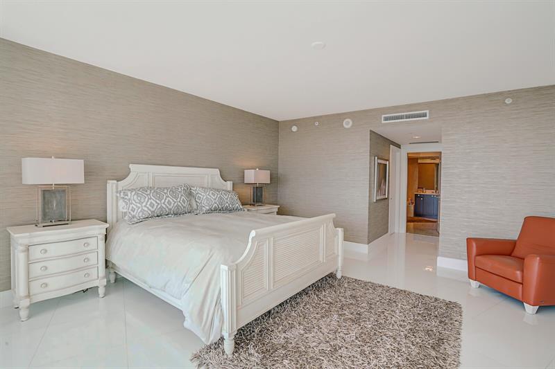 Image 32 of 68 For 1 Ocean Blvd  903