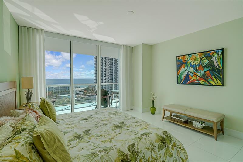 Image 36 of 68 For 1 Ocean Blvd  903