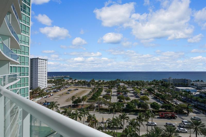 Image 41 of 68 For 1 Ocean Blvd  903