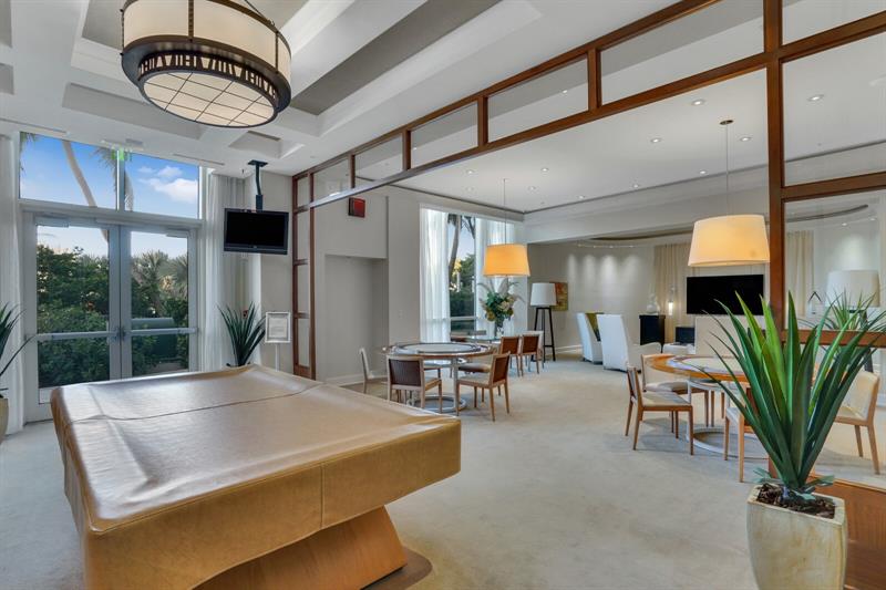 Image 47 of 68 For 1 Ocean Blvd  903