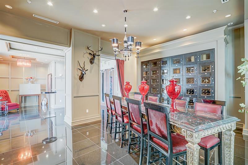 Image 54 of 68 For 1 Ocean Blvd  903