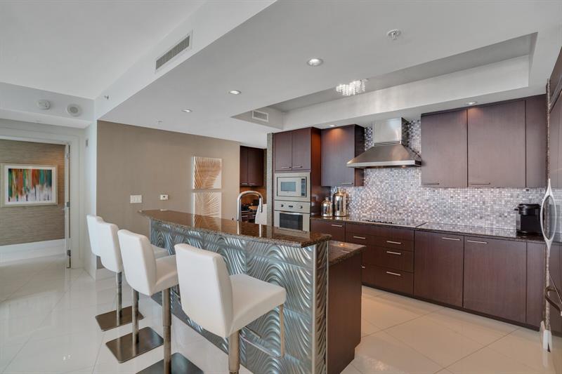 Image 6 of 68 For 1 Ocean Blvd  903