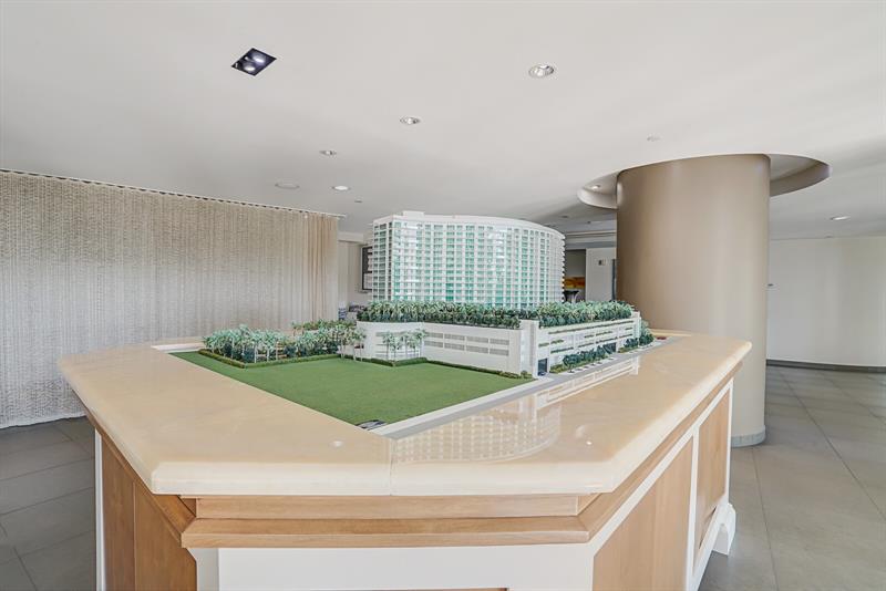 Image 60 of 68 For 1 Ocean Blvd  903