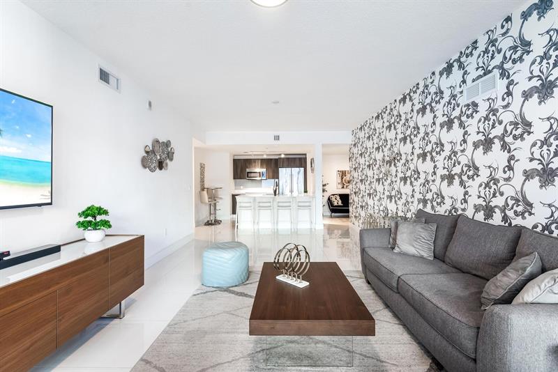 Image 10 of 73 For 488 18th St  3509