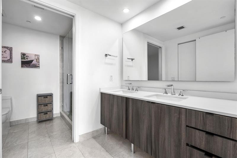 Image 25 of 73 For 488 18th St  3509