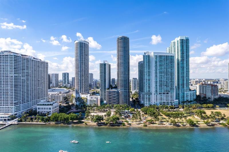 Image 35 of 73 For 488 18th St  3509