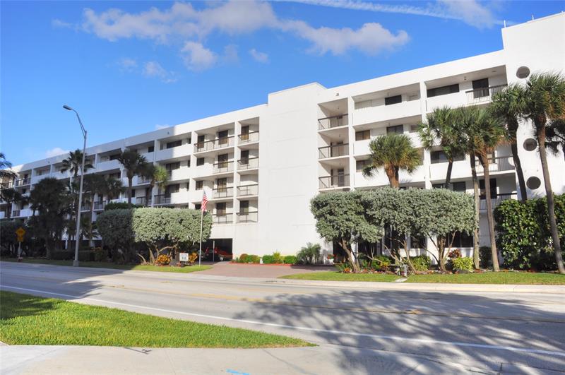 Image 32 of 41 For 510 Ocean Blvd  303