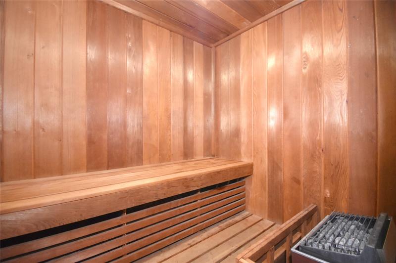 Image 40 of 41 For 510 Ocean Blvd  303