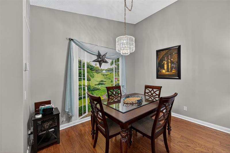 Image 11 of 32 For 3004 Lakemont Court