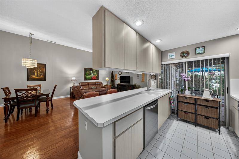 Image 15 of 32 For 3004 Lakemont Court