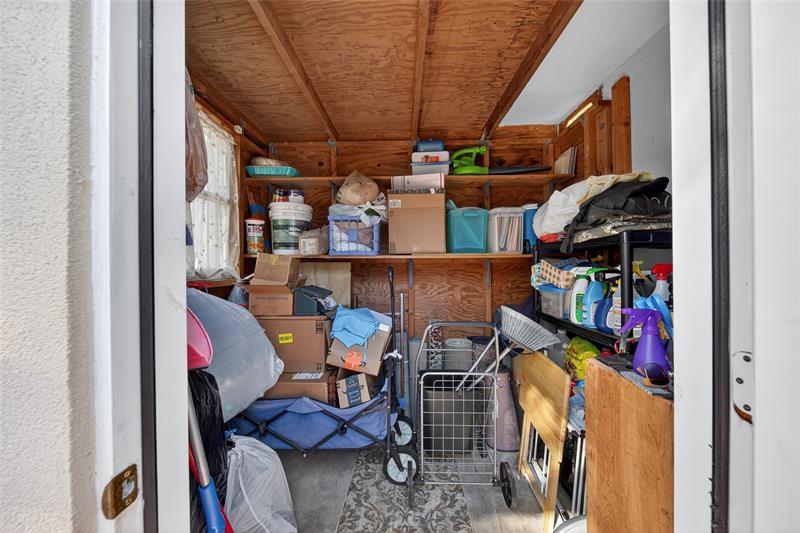 Image 27 of 32 For 3004 Lakemont Court