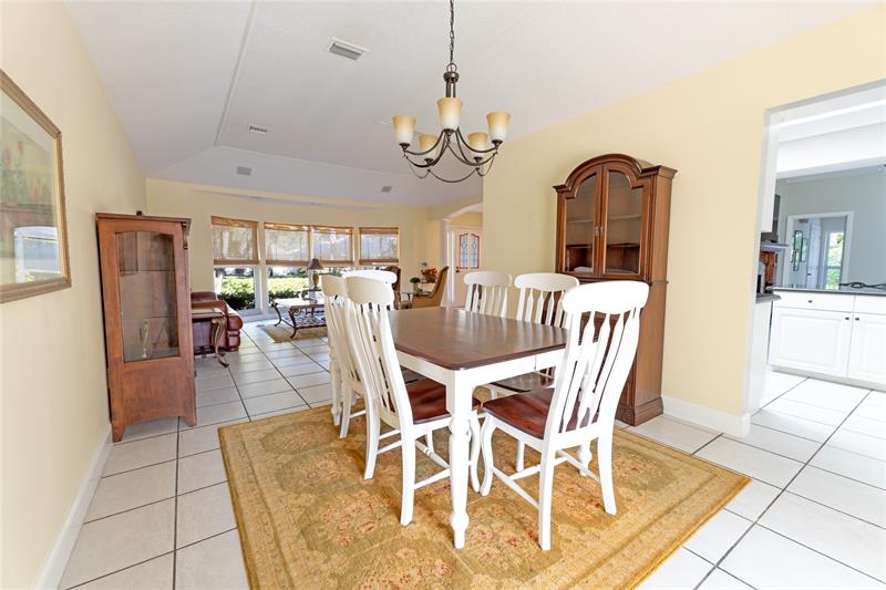 Image 17 of 44 For 1036 Orchid Oak Dr