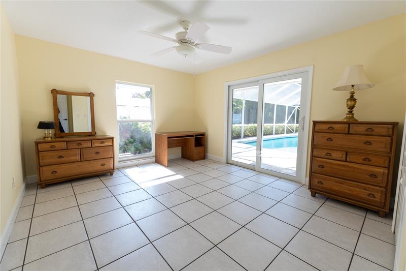 Image 22 of 44 For 1036 Orchid Oak Dr