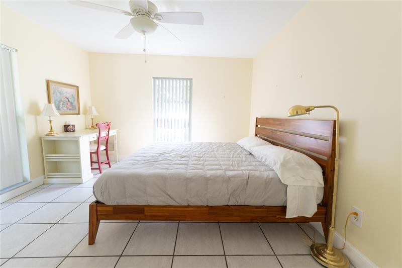 Image 23 of 44 For 1036 Orchid Oak Dr