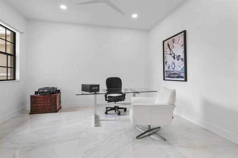 Image 10 of 23 For 7587 Old Thyme Ct