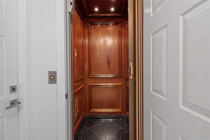 Image 15 of 23 For 7587 Old Thyme Ct