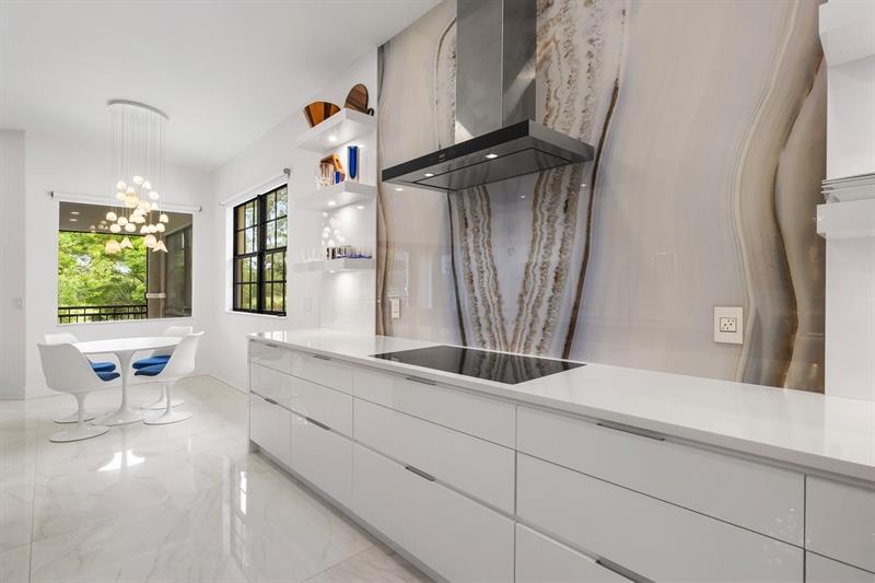 Image 3 of 23 For 7587 Old Thyme Ct