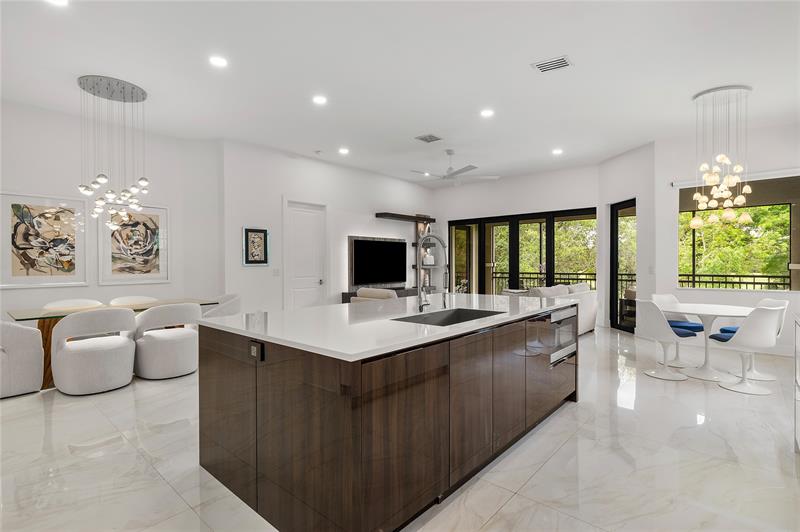 Image 5 of 23 For 7587 Old Thyme Ct