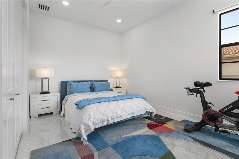 Image 7 of 23 For 7587 Old Thyme Ct