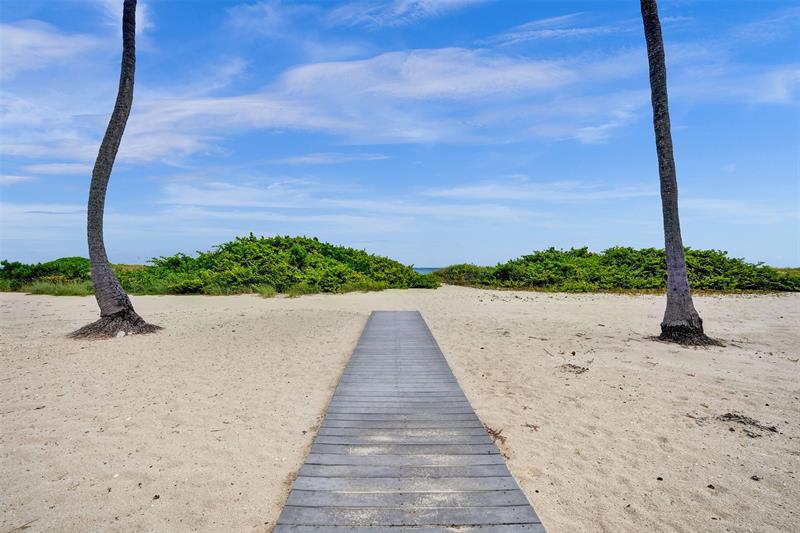 Image 6 of 49 For 2000 Ocean Blvd  4c