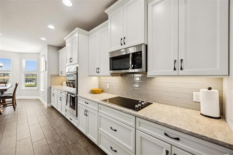 Image 16 of 44 For 85030 Majestic Walk Blvd