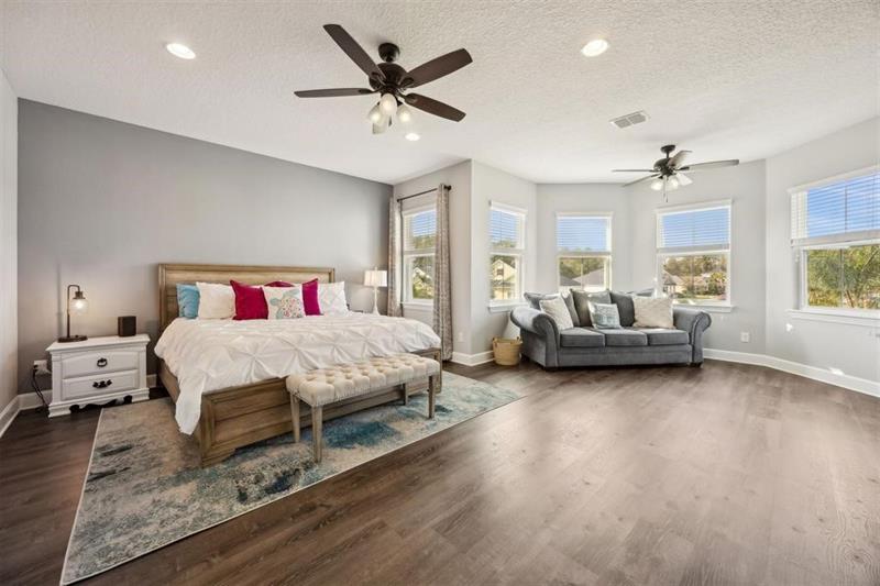 Image 24 of 44 For 85030 Majestic Walk Blvd