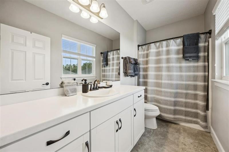 Image 30 of 44 For 85030 Majestic Walk Blvd