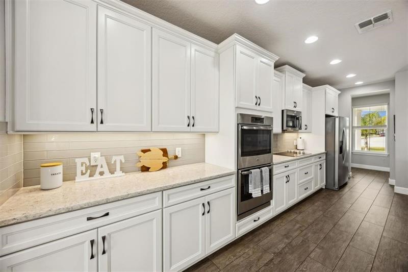 Image 4 of 44 For 85030 Majestic Walk Blvd