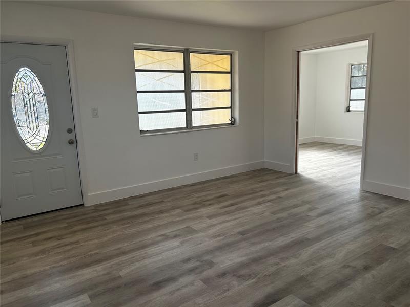 Image 4 of 47 For 1781 13th St