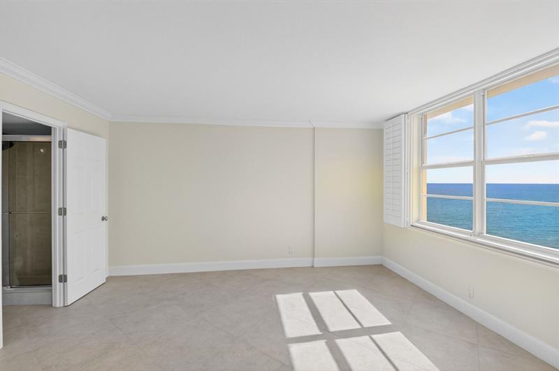 Image 17 of 68 For 4505 Ocean Blvd  805