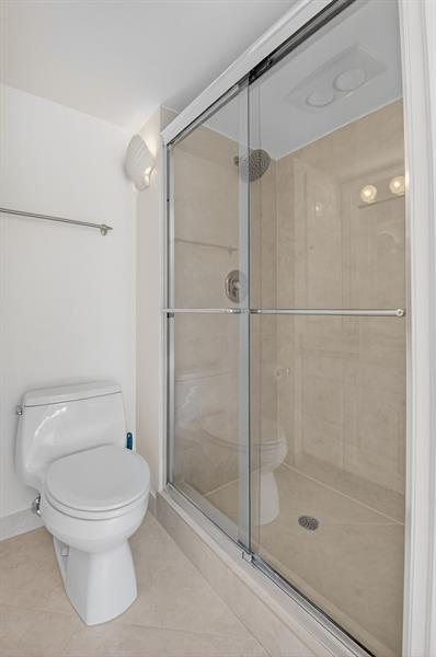 Image 27 of 68 For 4505 Ocean Blvd  805