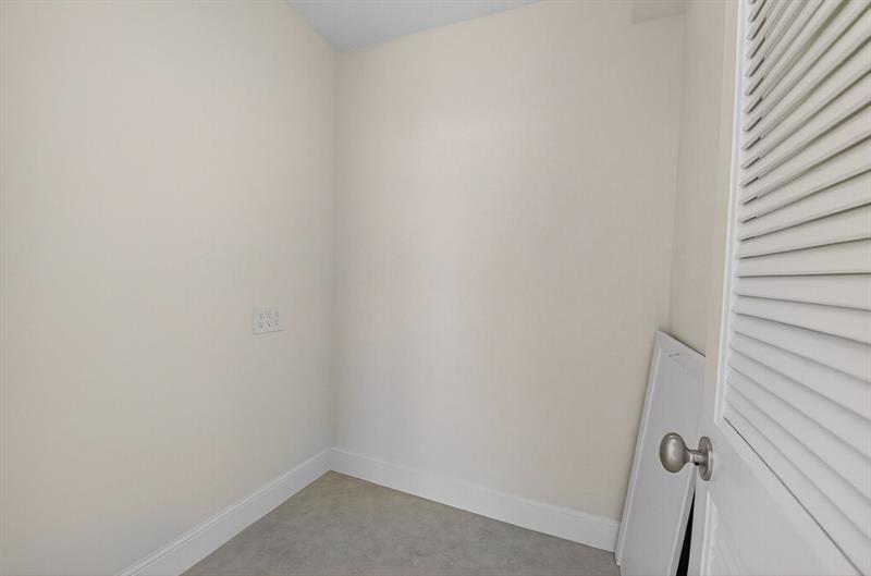 Image 28 of 68 For 4505 Ocean Blvd  805