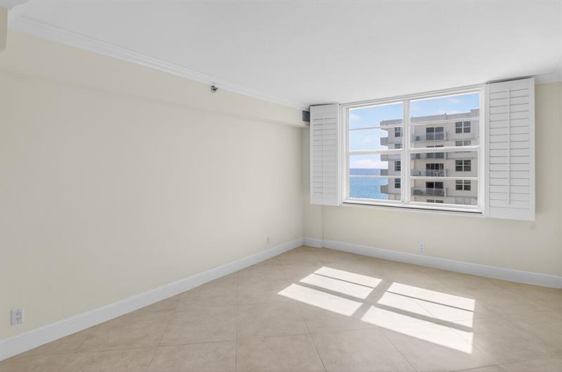 Image 32 of 68 For 4505 Ocean Blvd  805