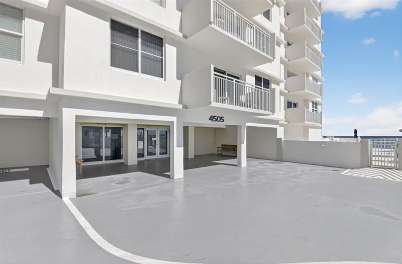 Image 4 of 68 For 4505 Ocean Blvd  805