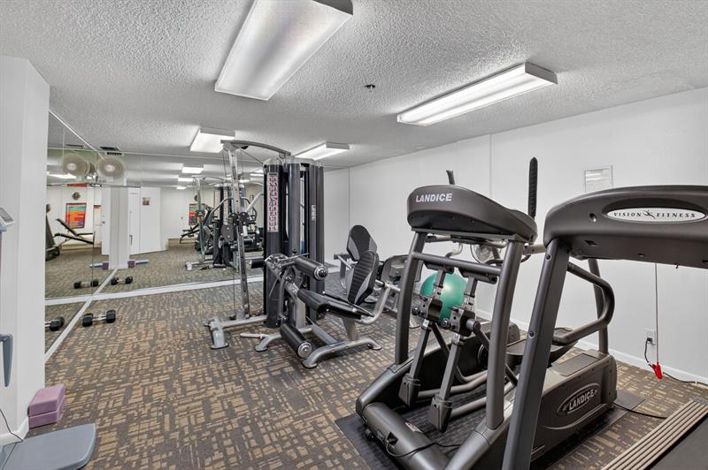 Image 60 of 68 For 4505 Ocean Blvd  805