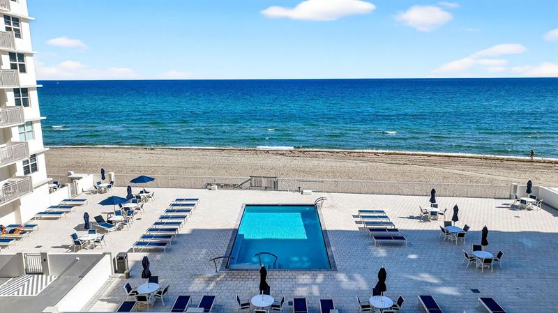 Image 62 of 68 For 4505 Ocean Blvd  805